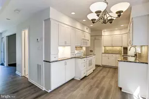 9012 Penn Manor Ct, Springfield, VA 22153 - Photo 2