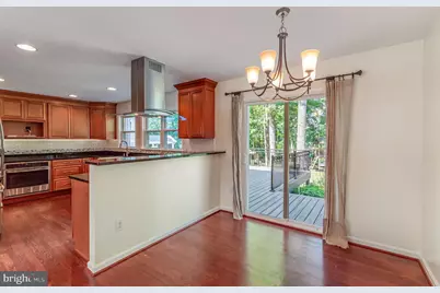 519 Woodland Court NW, Vienna, VA 22180 - Photo 14