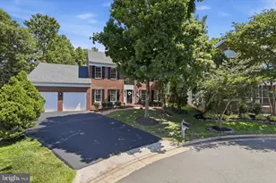 3801 Wheatgrain Ln, Fairfax, VA 22033 - Photo 2
