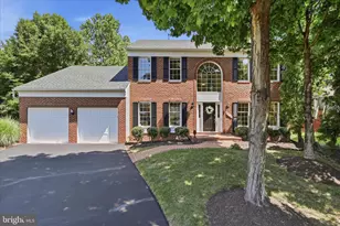3801 Wheatgrain Ln, Fairfax, VA 22033 - Photo 4