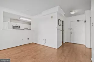 3701 S George Mason Dr, Falls Church, VA 22041 - Photo 2