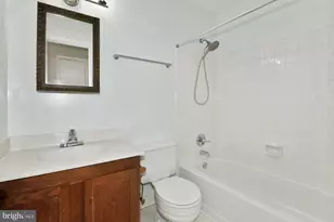 11951 Sentinel Point Ct, Reston, VA 20191 - Photo 18