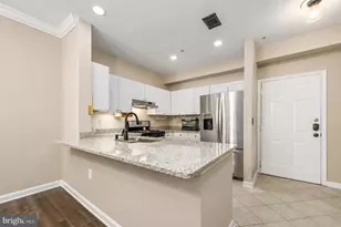 11397 Aristotle Dr, Fairfax, VA 22030 - Photo 2