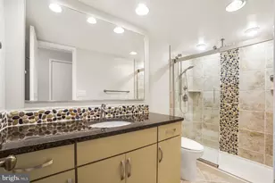 5904 Mt Eagle Dr, Alexandria, VA 22303 - Photo 36