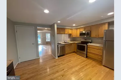 11906 Fieldthorn Court, Reston, VA 20194 - Photo 6