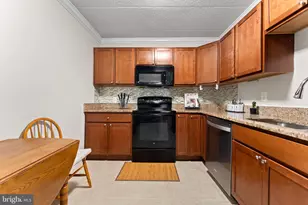 11617 Windbluff Ct, Reston, VA 20191 - Photo 20