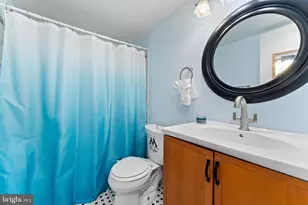 11617 Windbluff Ct, Reston, VA 20191 - Photo 32