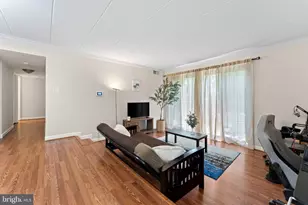 11617 Windbluff Ct, Reston, VA 20191 - Photo 12