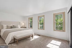 5872 Kara Pl, Burke, VA 22015 - Photo 2