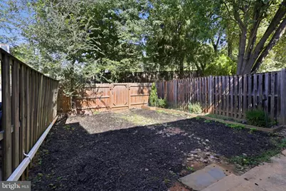 5872 Kara Place, Burke, VA 22015 - Photo 16
