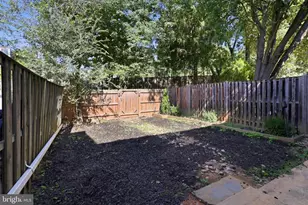 5872 Kara Pl, Burke, VA 22015 - Photo 16
