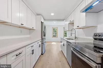 5872 Kara Place, Burke, VA 22015 - Photo 4