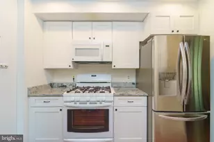 6224 Capella Ave, Burke, VA 22015 - Photo 6