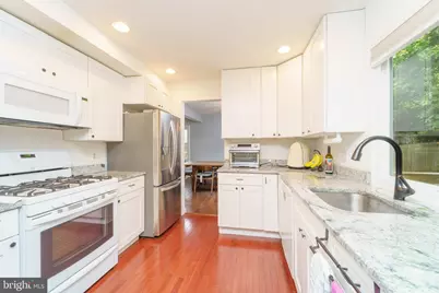 6224 Capella Avenue, Burke, VA 22015 - Photo 8