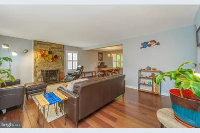 6224 Capella Avenue, Burke, VA 22015 - Photo 2