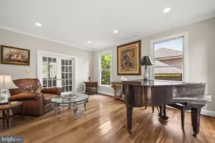 2752 St Elliott Ct, Alexandria, VA 22306 - Photo 10