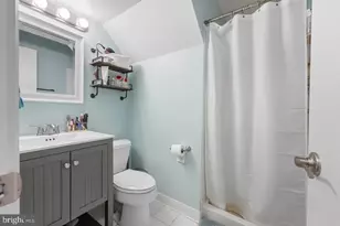 6812 Lamp Post Ln, Alexandria, VA 22306 - Photo 32