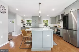 6812 Lamp Post Ln, Alexandria, VA 22306 - Photo 10