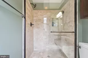 6812 Lamp Post Ln, Alexandria, VA 22306 - Photo 20