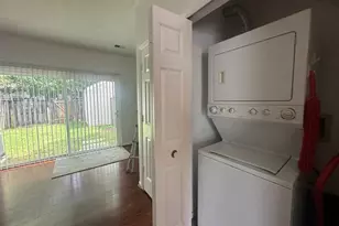 7223 Parson's Ct, Alexandria, VA 22306 - Photo 12