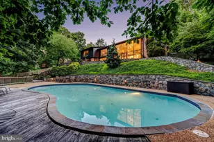 1927 Marthas Rd, Alexandria, VA 22307 - Photo 2
