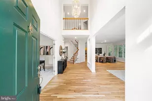 10324 Regency Station Dr, Fairfax Station, VA 22039 - Photo 4
