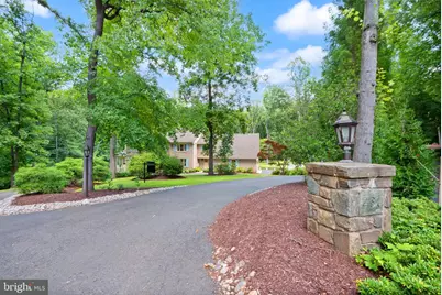 431 Olympia Way, Great Falls, VA 22066 - Photo 4