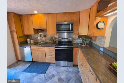 5706 Oak Apple Court, Burke, VA 22015 - Photo 28