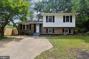5706 Oak Apple Ct, Burke, VA 22015 - Photo 1