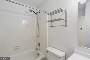 5706 Oak Apple Ct, Burke, VA 22015 - Photo 40