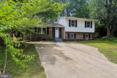 5706 Oak Apple Court, Burke, VA 22015 - Photo 2