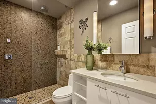 12849 Fair Briar Ln, Fairfax, VA 22033 - Photo 26