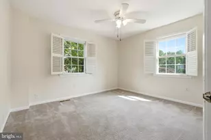 8031 Sleepy View Ln, Springfield, VA 22153 - Photo 30