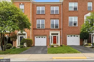 12972 Park Crescent Cir, Herndon, VA 20171 - Photo 2