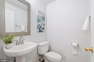12972 Park Crescent Cir, Herndon, VA 20171 - Photo 34
