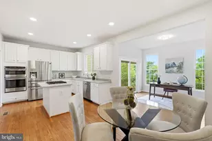 12972 Park Crescent Cir, Herndon, VA 20171 - Photo 18