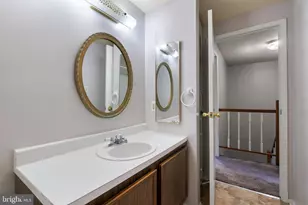 8164 Curving Creek Ct, Springfield, VA 22153 - Photo 22