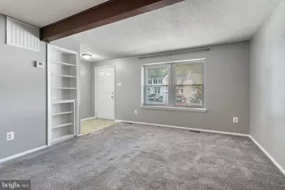 8164 Curving Creek Court, Springfield, VA 22153 - Photo 4