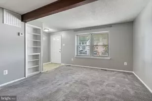 8164 Curving Creek Ct, Springfield, VA 22153 - Photo 4