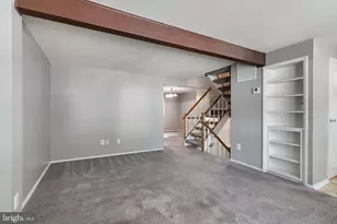 8164 Curving Creek Ct, Springfield, VA 22153 - Photo 2