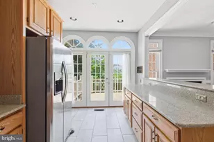 6323 Barcroft Mews Dr, Falls Church, VA 22041 - Photo 6