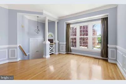 6323 Barcroft Mews Drive, Falls Church, VA 22041 - Photo 10