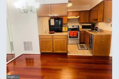 10210 Ashbrooke Court #21, Oakton, VA 22124 - Photo 4