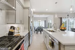 14312 Montverd Ct, Centreville, VA 20121 - Photo 8