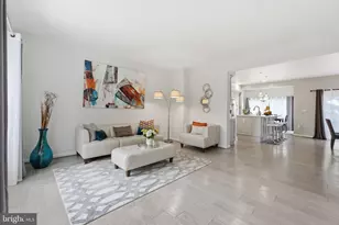 14312 Montverd Ct, Centreville, VA 20121 - Photo 4