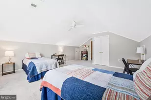 9759 Hatmark Ct, Vienna, VA 22181 - Photo 36