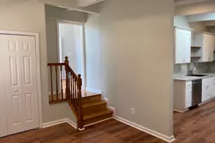 4031 Taylor Dr, Fairfax, VA 22032 - Photo 10