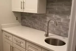 6409 Melstone Ct, Clifton, VA 20124 - Photo 2