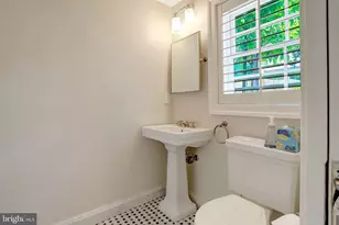 904 Waynewood Blvd, Alexandria, VA 22308 - Photo 56