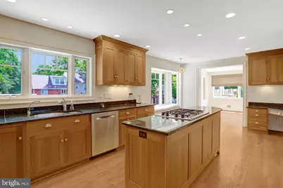 904 Waynewood Boulevard, Alexandria, VA 22308 - Photo 18